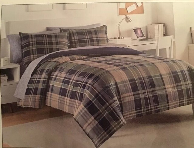 Izod Seattle Crockery 3-Pc Full/Queen Plaid Comforter Set ...