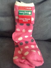 CVS MERRY BRIGHT PINK POLKA DOT LINED WOMEN'S SLIPPER SOCKS FITS 9-11 - PLUSH