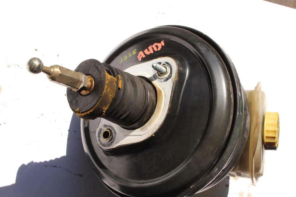 1999-2002 AUDI A4 S4 ТОРМОЗ УСИЛИТЕЛЬ С ГЛАВНЫМ ТОРМОЗНОЙ ЖИДКОСТЬЮ РЕЗЕРВУАР БАК K3412 - Изображение 3 из 4