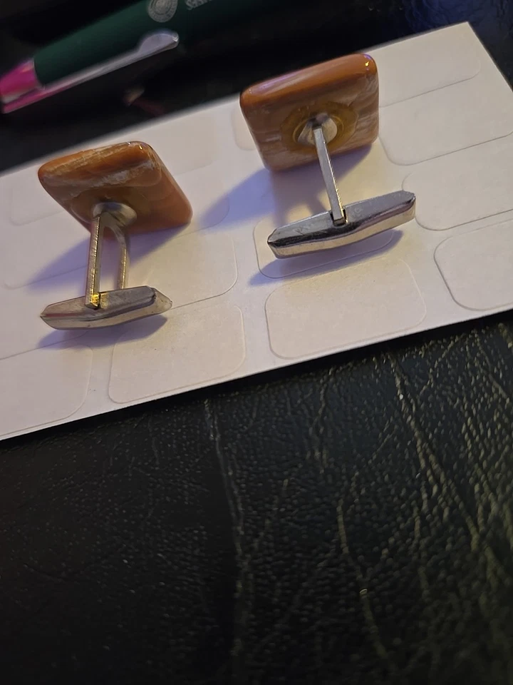 Gemelos raros de más de 50 años de antigüedad tipo piedra rara de más de 50 años de antigüedad Foto 4 de 4