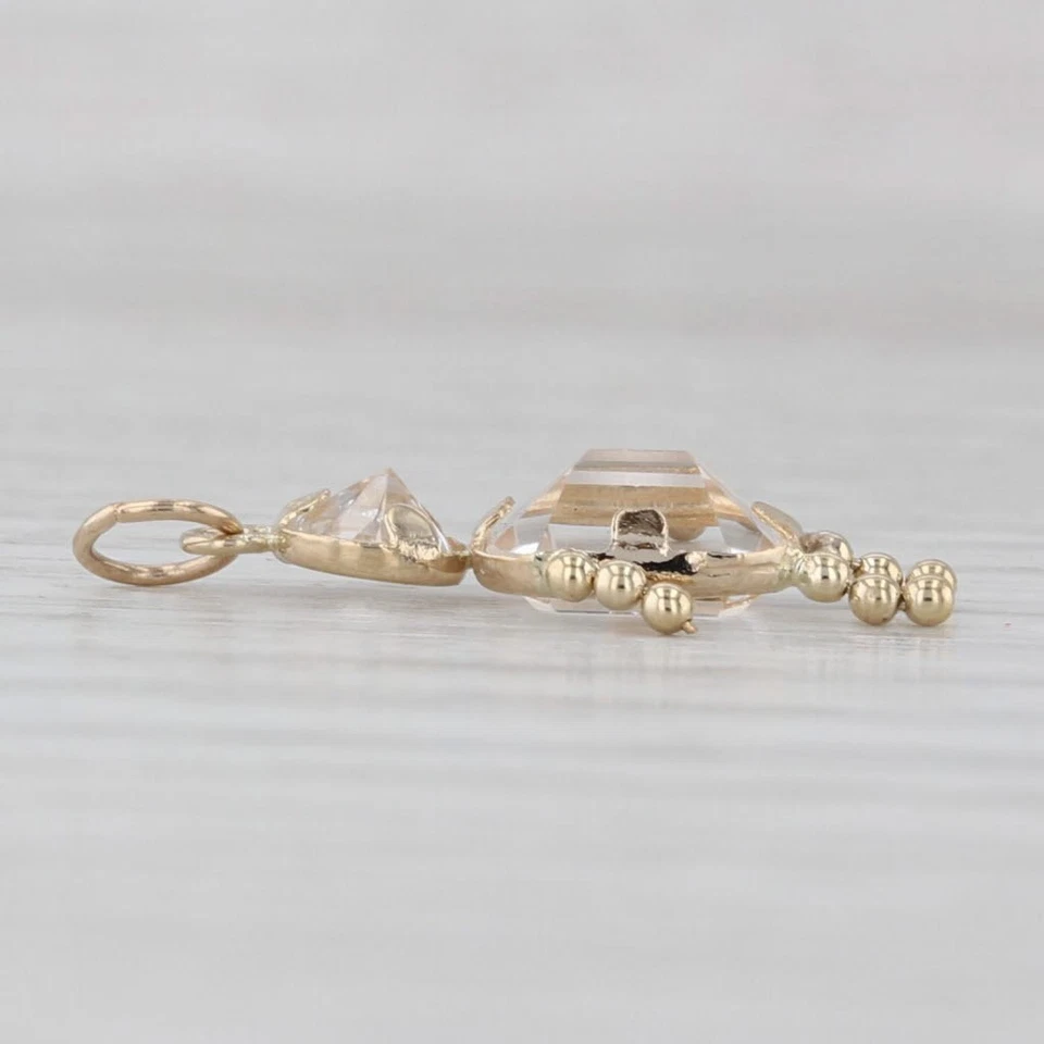 Dije de piedra de nacimiento de mayo de vidrio de circonita cúbica para niña colgante de oro amarillo de 14 k Foto 3 de 4