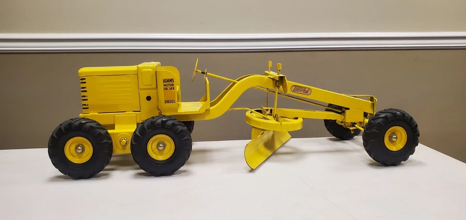 1950's Doepke Adams Diesel Motor Road Grader In Amazing Condition!! - Image 2 of 4