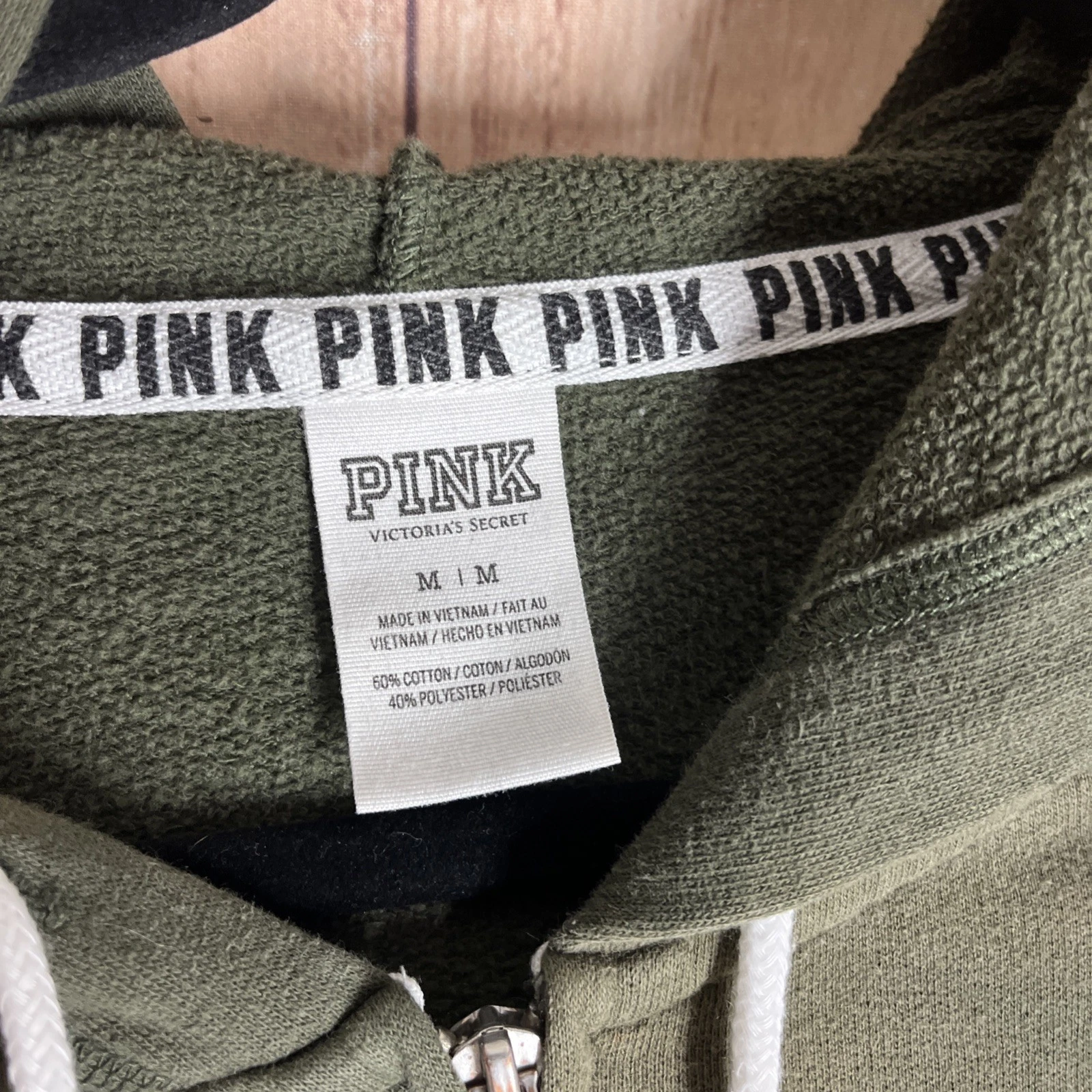 UNDERCOVER Felpa donna rosa Victoria Secret verde con cappuccio e zip taglia media