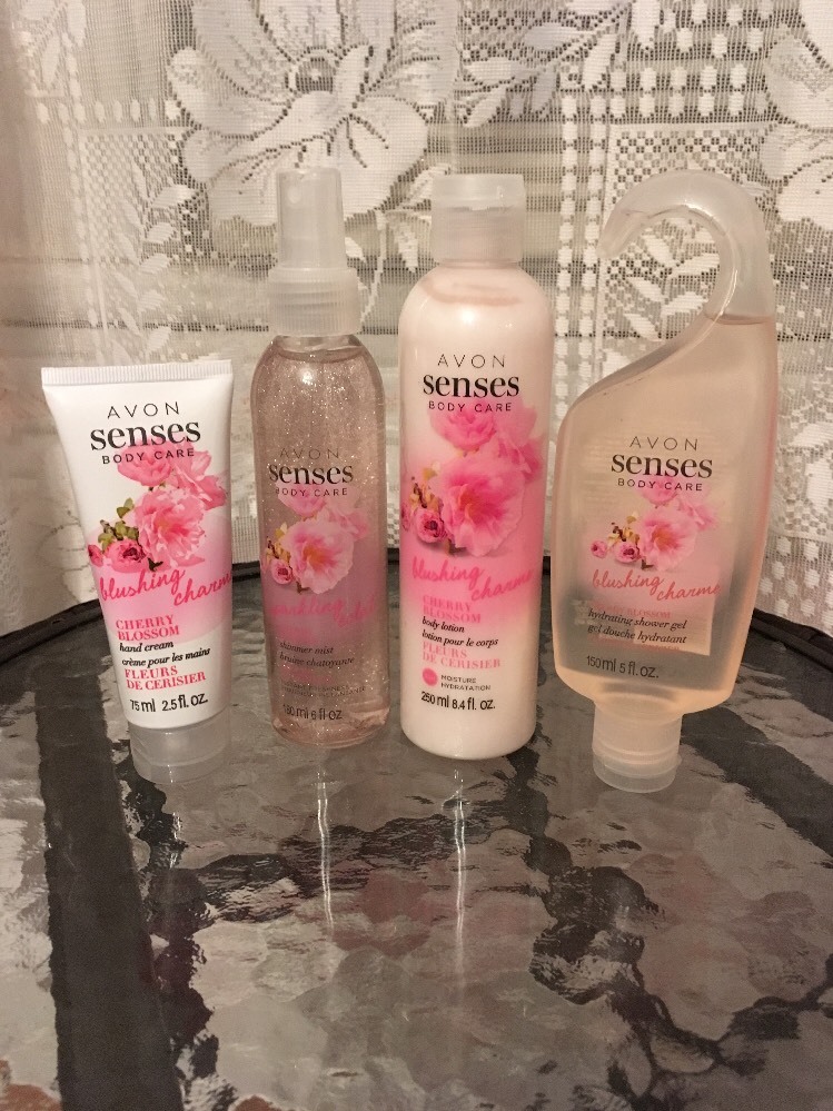 NEW AVON Senses pc set Blushing Charme CHERRY BLOSSOM GIFT SET