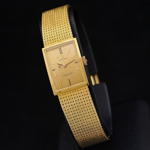 OMEGA Ladymatic lady 18 Carats Gold 