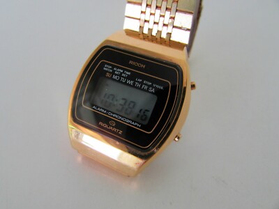 VINTAGE RICOH RIQUARTZ LCD DIGITAL GOLD TONE ALARM CHRONO WATCH