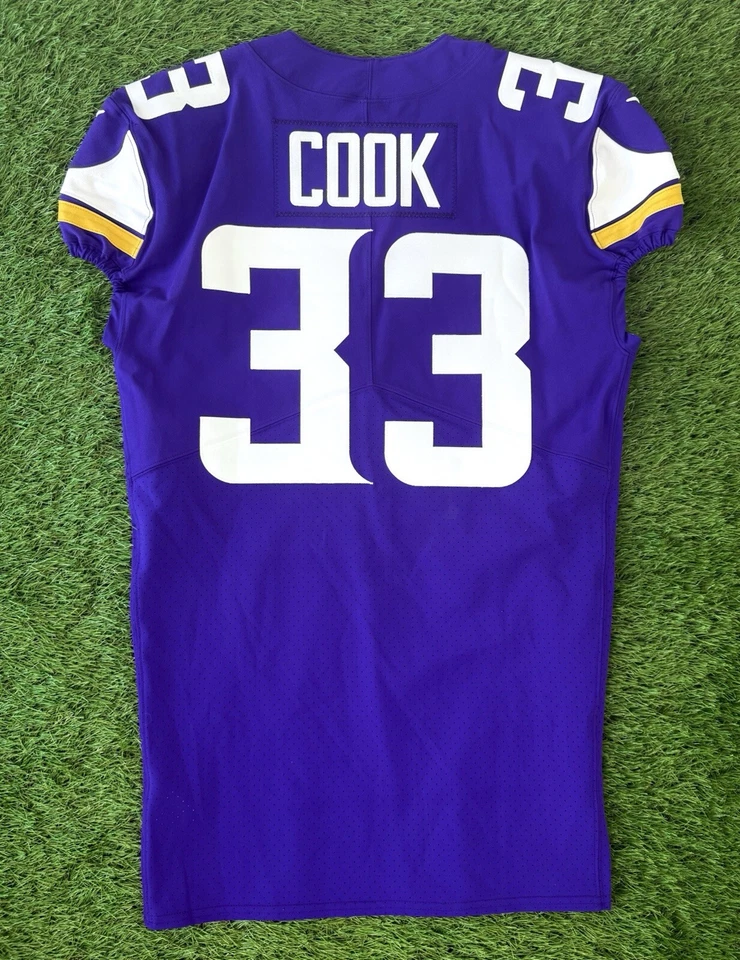 Camiseta deportiva de fútbol americano auténtica emitida por el equipo Minnesota Vikings Dalvin Cook 2017 44 Foto 2 de 4