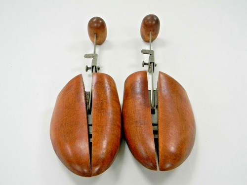 Zapato ajustable de madera vintage. Talla LG - Imagen 5 de 5