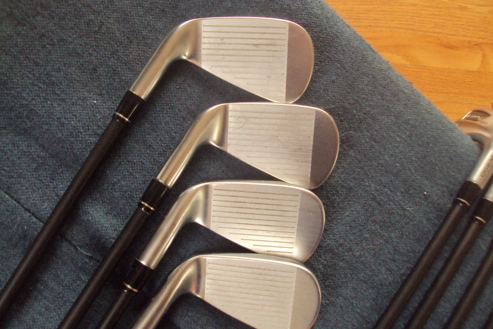 Callaway AI200 Forged irons 4-PW,AW Project X VRTX regular graphite -1/4". - Image 4 of 4