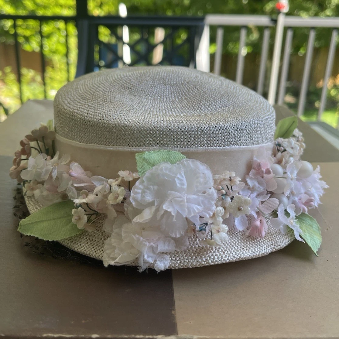 Veil Hat In Women display picture 3
