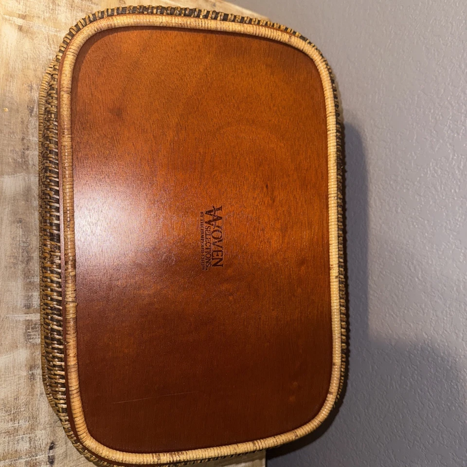 Pampered Chef Woven Selections Rectangle Wicker Serve Basket Casserole Handles - Image 2 of 3