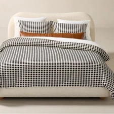 CB2 Estela Black And White Organic Cotton euro Pillow Shams Set Of 2 textured
