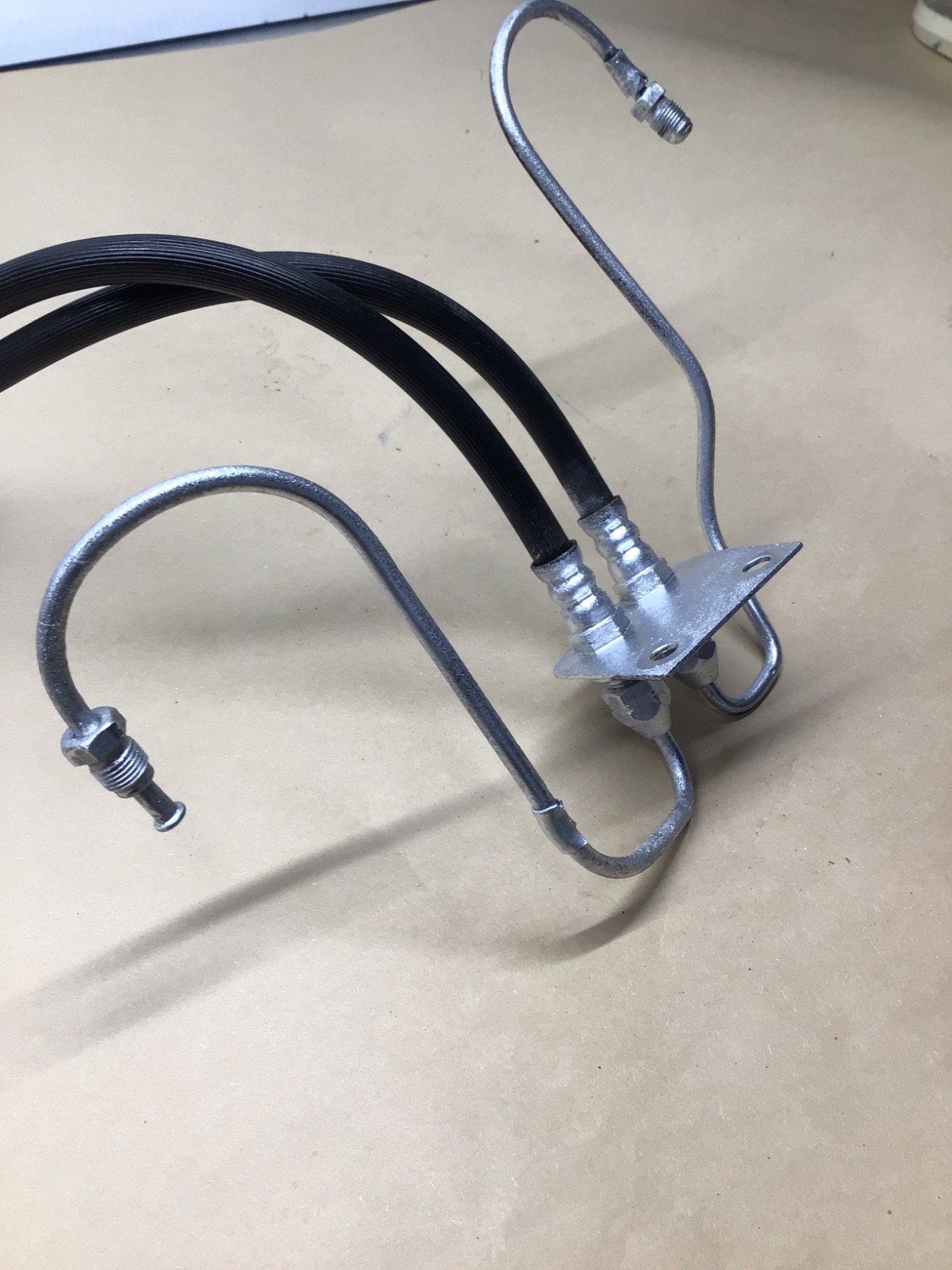 1966 - 1980 Rolls Royce Silver Shadow Wraith II Front Right Calipers Brake Hose