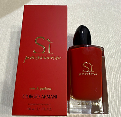 Giorgio Armani Si Passione Eau de Parfum Spray, Regular 3.4 fl oz / 100 ml
