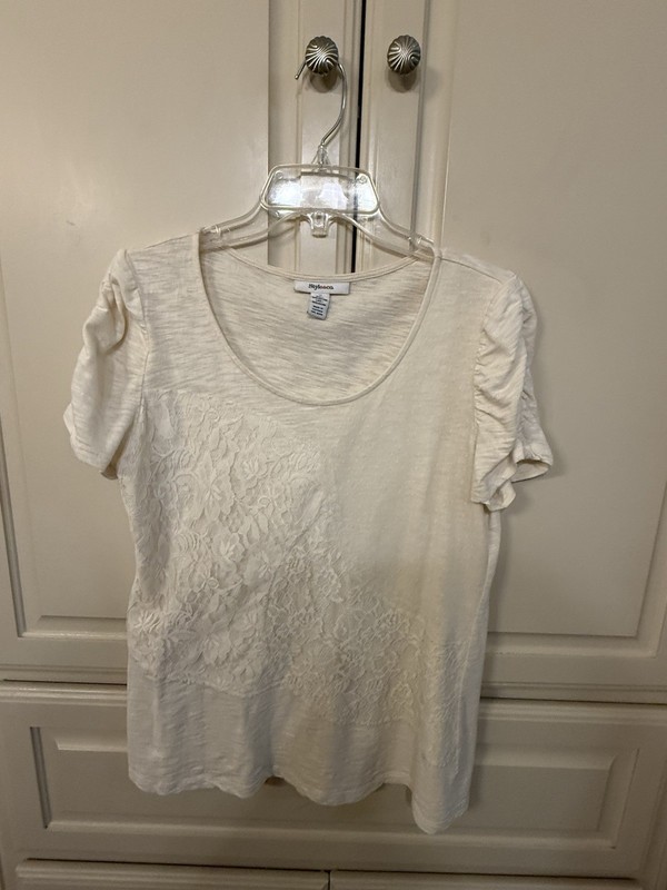 Style&Co. Ivory Short Sleeves Top With Lace Accent Stitched Overlay- Size M