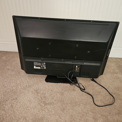 SANYO LED Television 32" w/Power Cord FW32D08F...no remote - Picture 3 of 4
