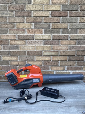 #ad Husqvarna 320iB Handheld Brushless Blower with Battery amp; Charger Included $149.99