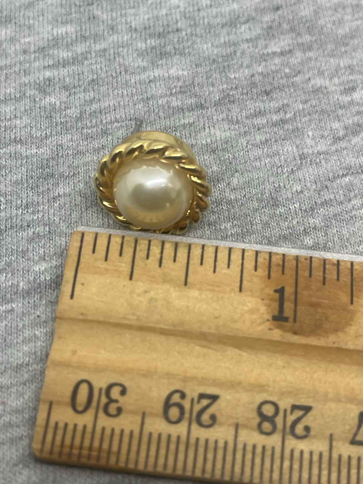 Vtg Kenneth Jay Lane Signed KJL GoldTone Faux Pea… - image 3