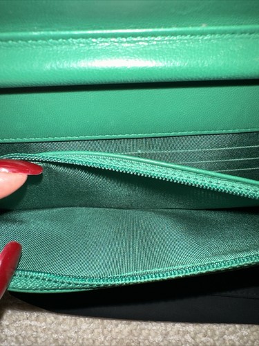Chanel WOC Wallet On chain Green Lambskin - Picture 12 of 18