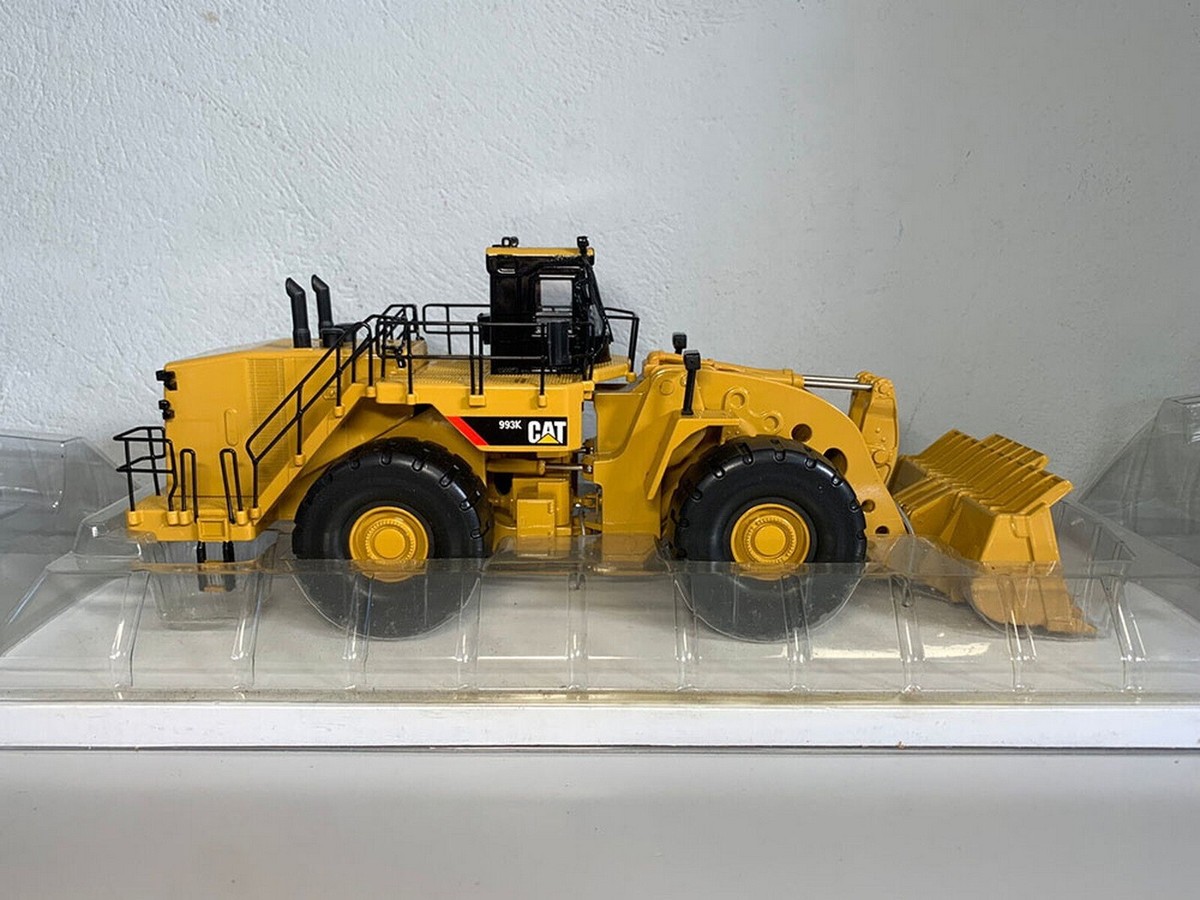 Norscot 1/50 Scale CAT 993K Wheel Loader Diecast Model Toy Norscot 1/50 Scale CAT 993K Wheel Loader Diecast Model Toy