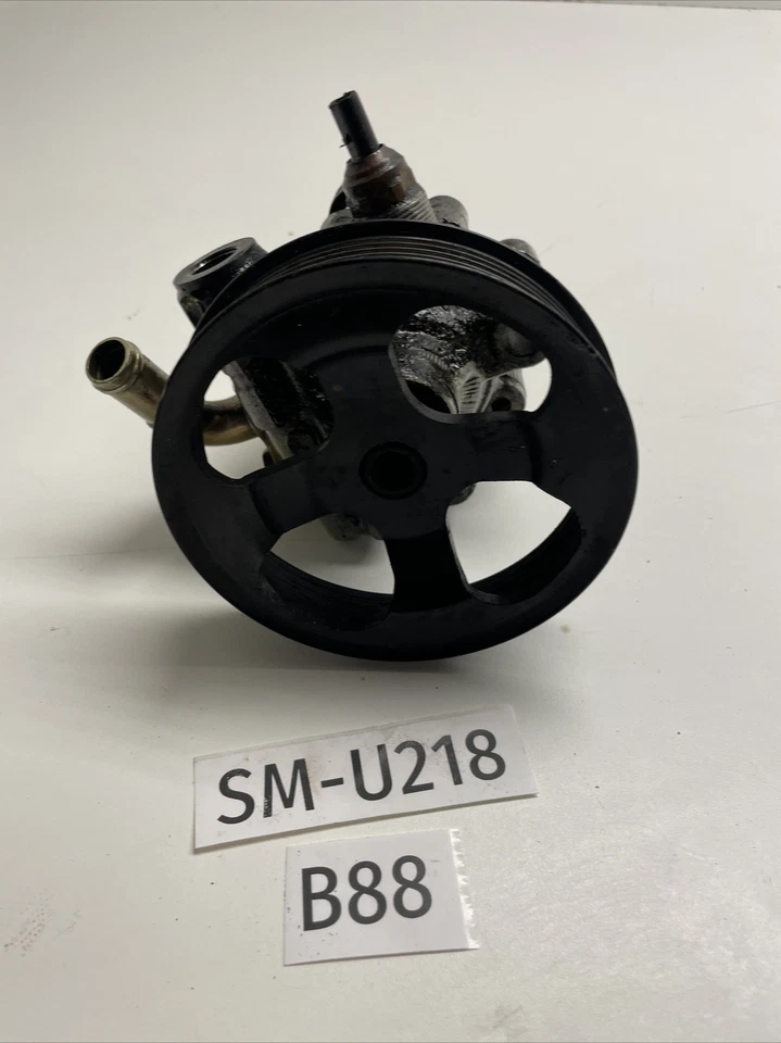 2003 TOYOTA MATRIX XR Power Steering Pump Engine OEM Foto 2 de 4