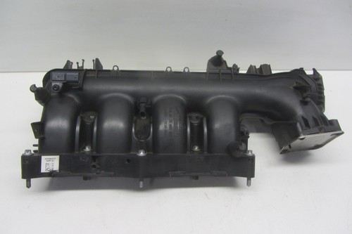 Mercedes W204 C180 CGI Ansaugbrücke A2700900737