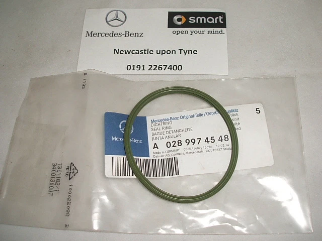 NEW Genuine Mercedes-Benz OM642 Intercooler Pipe Seal A0289974548 