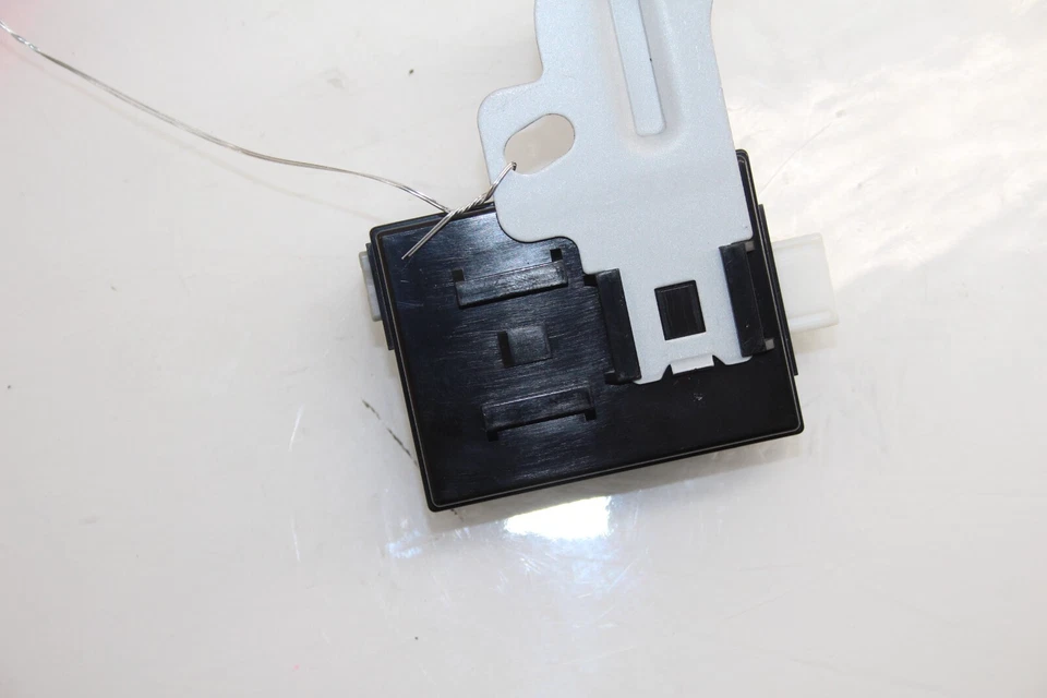 Módulo de control de entrada sin llave Hyundai Genesis ECM 2010-2012 OEM DC131 Foto 2 de 4