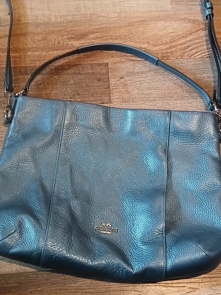 Bolso Bandolera/Hombro Coach Isabelle Azul Marino Cuero Guijarro Foto 2 de 4