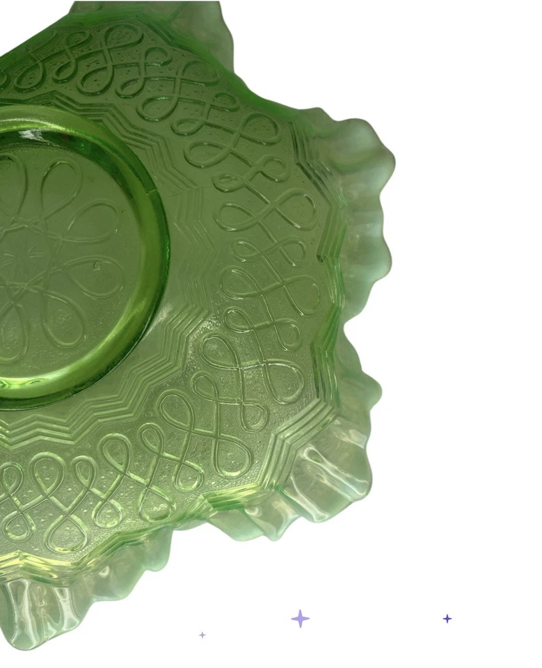 Vintage Green Pressed Glass Ruffled Bowl – Floral Pattern Decorative Dish - Image 3 of 3