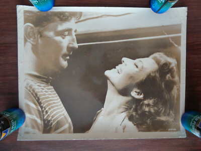 Pressefoto / still  Fire Down Below 1957  Robert Mitchum, Rita Hayworth