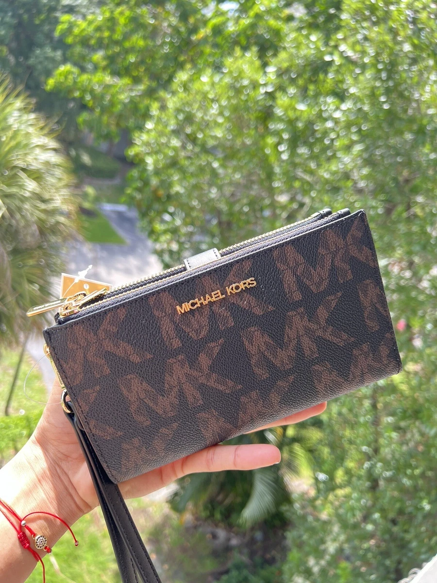 Michael Kors Wristlet Wallet