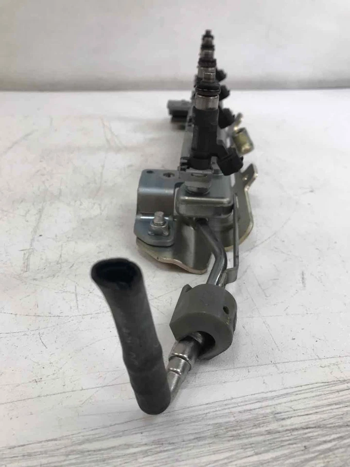 Fuel Injection Rail W Fuel Injectors OE 166003rc0a Fits NISSAN SENTRA 2013-2019 - Image 4 of 4