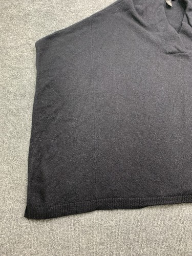 HALOGEN Women's 100% Cashmere Black V-Neck Poncho Sweater One Size - Picture 3 of 10
