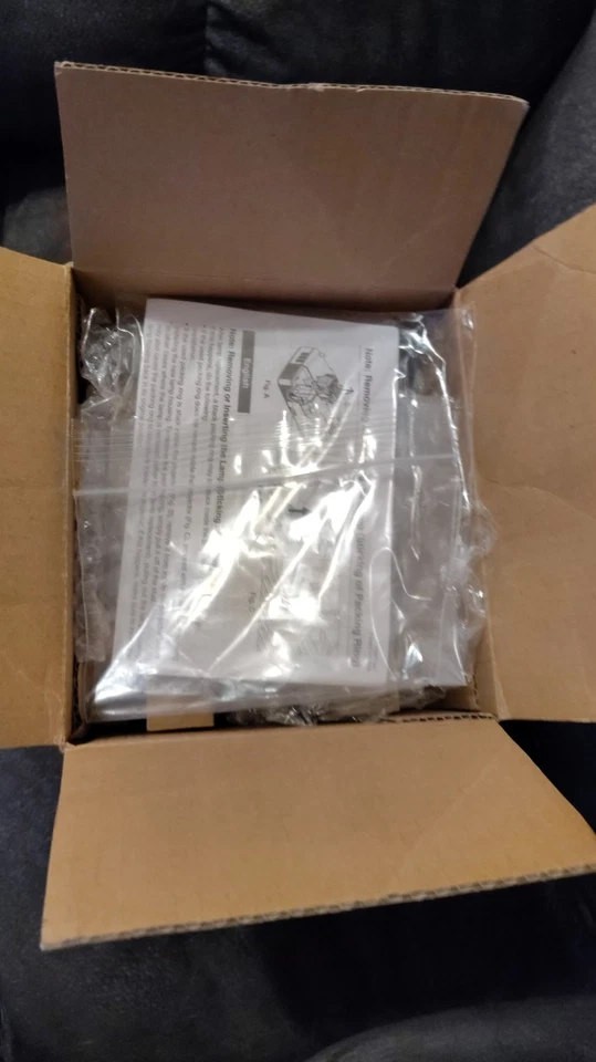 NEC NP03LP 1161123 Projector Replacement Lamp Bulb Unit - New Sealed - Image 4 of 4