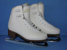 Near Pristine Graf  Bolero Gold Ice Figure Skates - Size EU 30 / UK 12