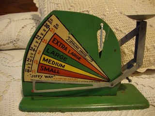 1950''s JIFFY WAY EGG SCALE VERY NICE