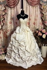 Prom Dress Sheath Beaded Appliquéd Corset Satin Pleated Medieval Party Ball