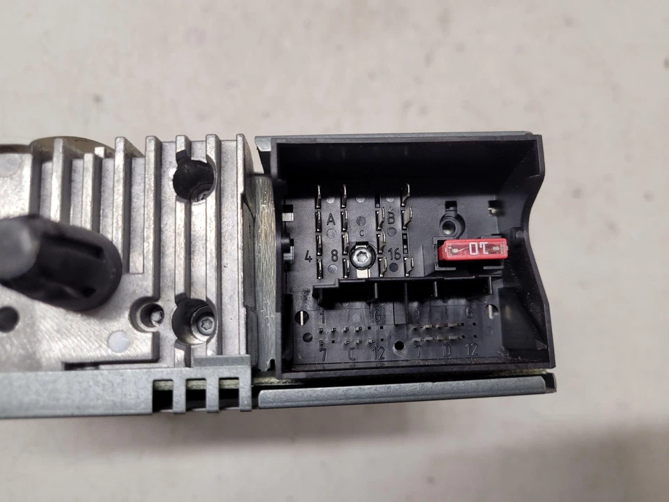 PEUGEOT 308 4A, 4C Musik-Player mit GPS 9660646477 1.6 Diesel 80kw 2007 28694198 - Bild 2 von 4