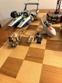 LEGO Agents Speedboat Rescue 8633 w/instructions & mini-figures. Please read.  