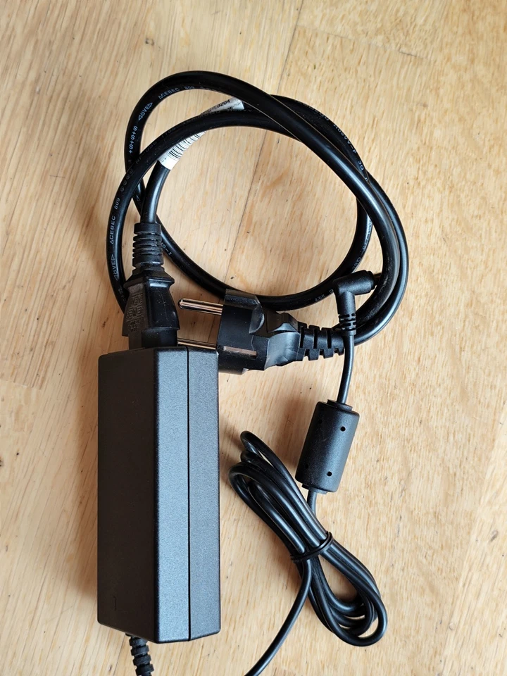 QNAP NAS TS-253Be inkl. QM2-2P-244A und 512 GB HP SSD EX920, gebraucht - Bild 4 von 4