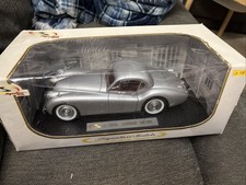 Signature Models 1949 Silver Jaguar XK 120 1:18 Scale Diecast HTF Collectors 