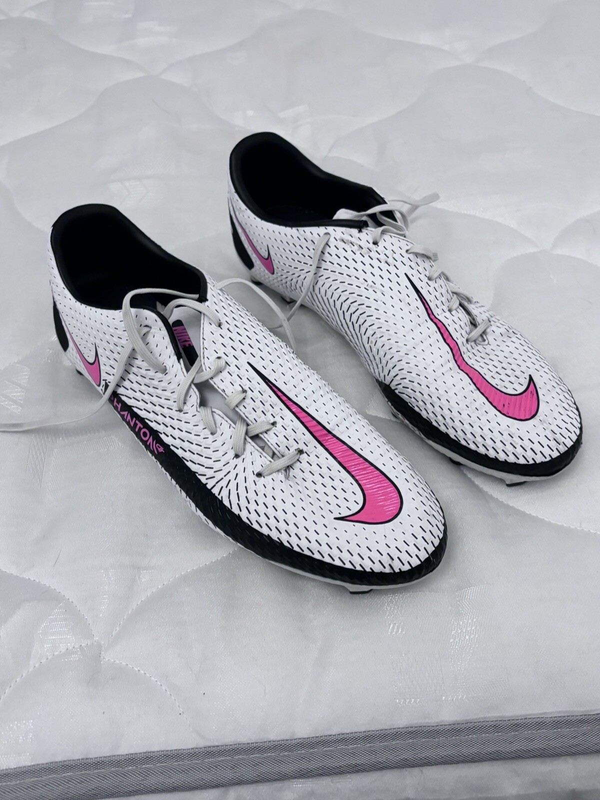 Nike phantom football boots size 9 mens eBay