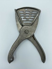 Vintage Metal Hand Juicer