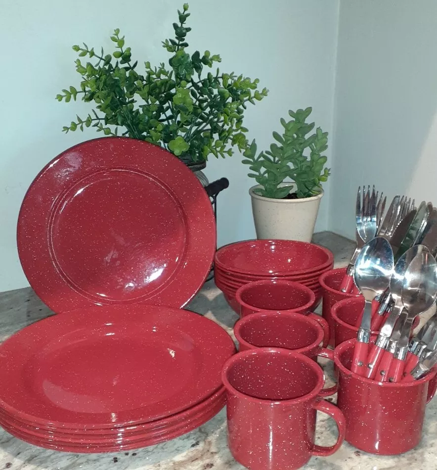Camping plates top and utensils