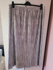 TU Size 18 Silver Skirt