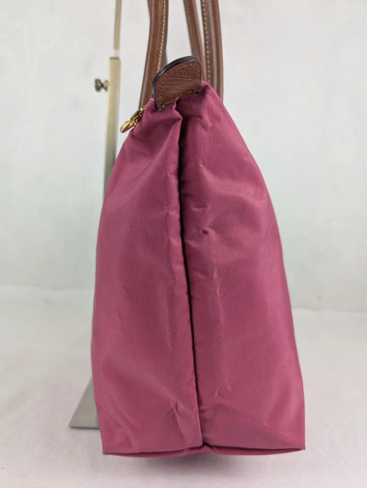 AUTH Longchamp Le Pliage Pink Bag – Preowned Nylon Tote, Classic Style! - Image 4 of 4