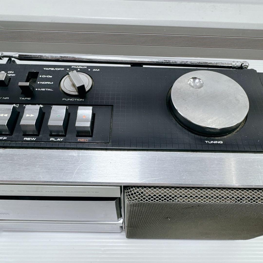 Pioneer SK-350 Portable Stereo Radio Cassette AM/FM Boombox Made