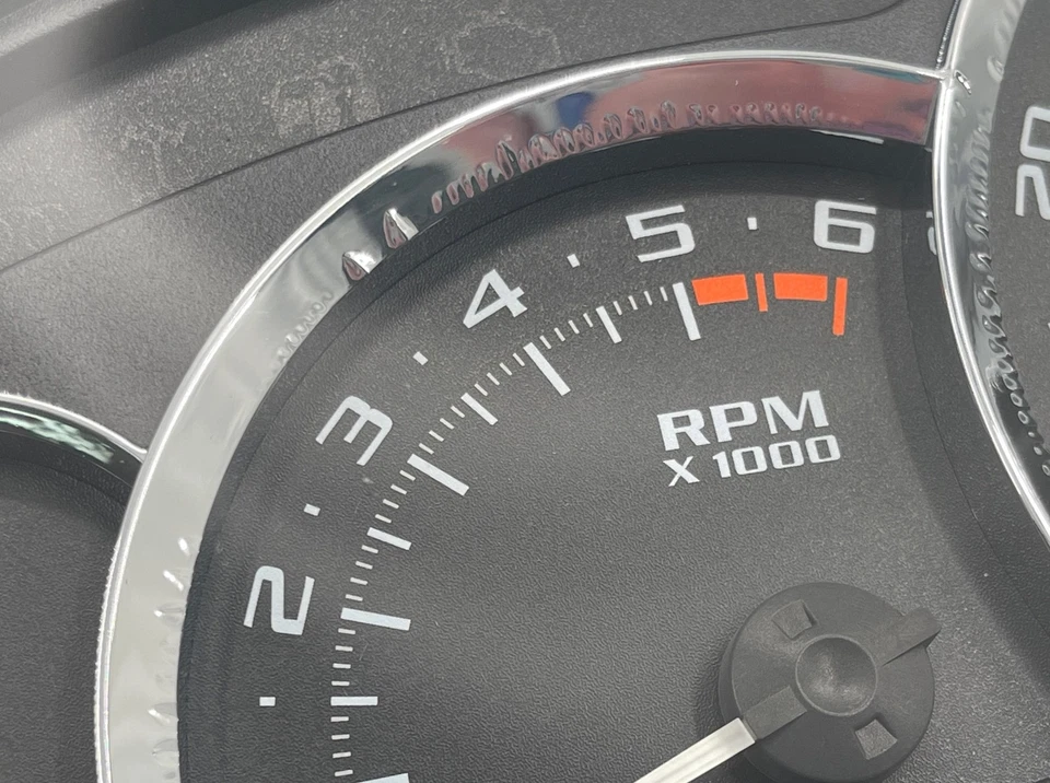 Cuadro de instrumentos Cadillac Escalade ESV EXT Platinum 2005-2006 OEM 15135660 Foto 3 de 4