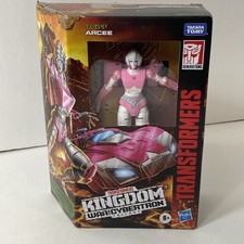 Transformers Kingdom WFC-K17 Arcee Action Figure Kingdom Of Cybertron DMG Box